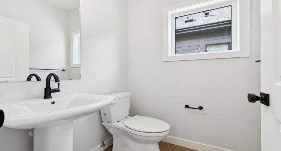 640 Shawnee Terrace, Calgary, Alberta T2Y0X5, 3 Bedrooms Bedrooms, ,3 BathroomsBathrooms,Residential,For Sale,Shawnee,A2305029
