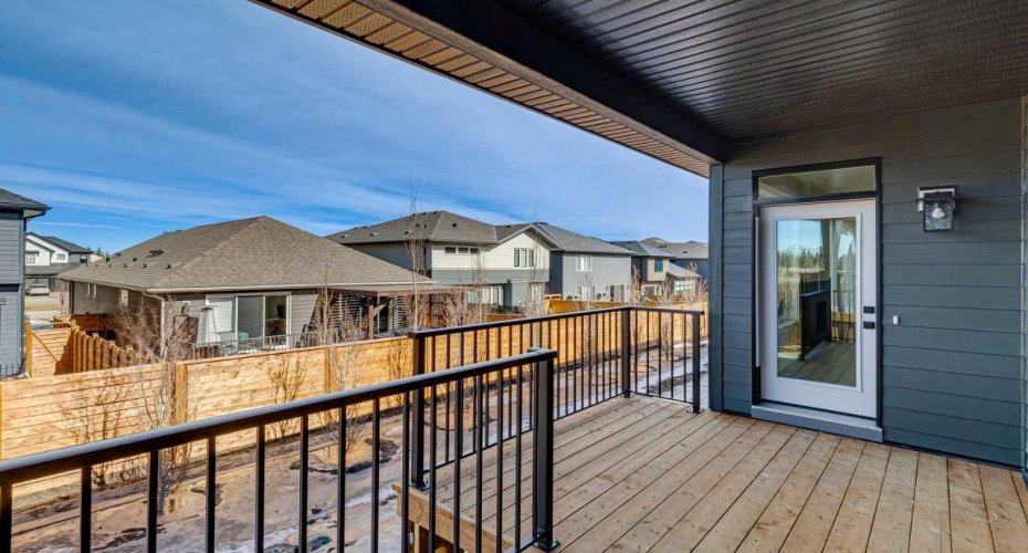 640 Shawnee Terrace, Calgary, Alberta T2Y0X5, 3 Bedrooms Bedrooms, ,3 BathroomsBathrooms,Residential,For Sale,Shawnee,A2305029