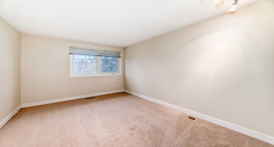 322 Point Mckay Gardens, Calgary, Alberta T3B 5B7, 3 Bedrooms Bedrooms, ,3 BathroomsBathrooms,Residential,For Sale,Point Mckay,A2305068