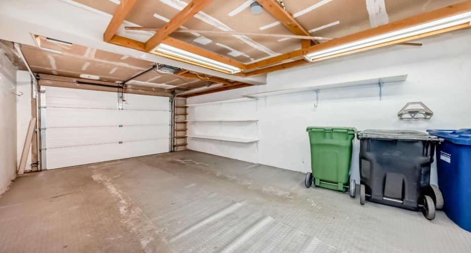 322 Point Mckay Gardens, Calgary, Alberta T3B 5B7, 3 Bedrooms Bedrooms, ,3 BathroomsBathrooms,Residential,For Sale,Point Mckay,A2305068