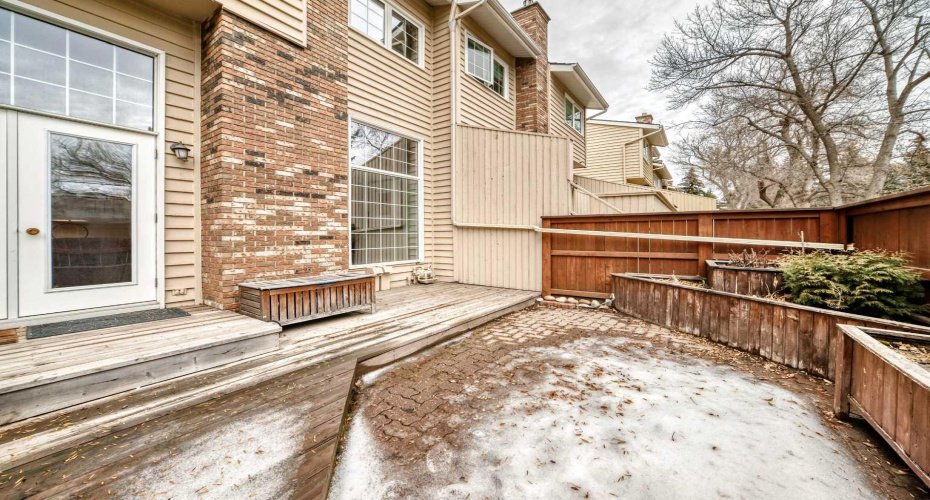 322 Point Mckay Gardens, Calgary, Alberta T3B 5B7, 3 Bedrooms Bedrooms, ,3 BathroomsBathrooms,Residential,For Sale,Point Mckay,A2305068
