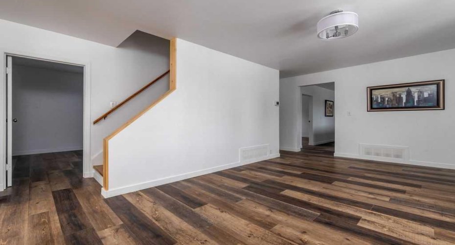 4504 49 Street, Lloydminster, Saskatchewan S9V 0L5, 4 Bedrooms Bedrooms, ,2 BathroomsBathrooms,Residential,For Sale,49,A2305128