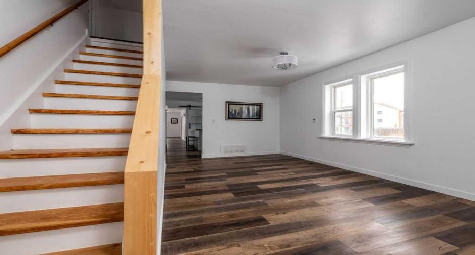 4504 49 Street, Lloydminster, Saskatchewan S9V 0L5, 4 Bedrooms Bedrooms, ,2 BathroomsBathrooms,Residential,For Sale,49,A2305128