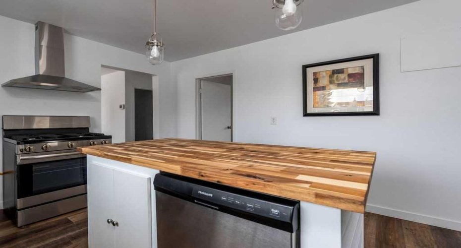 4504 49 Street, Lloydminster, Saskatchewan S9V 0L5, 4 Bedrooms Bedrooms, ,2 BathroomsBathrooms,Residential,For Sale,49,A2305128