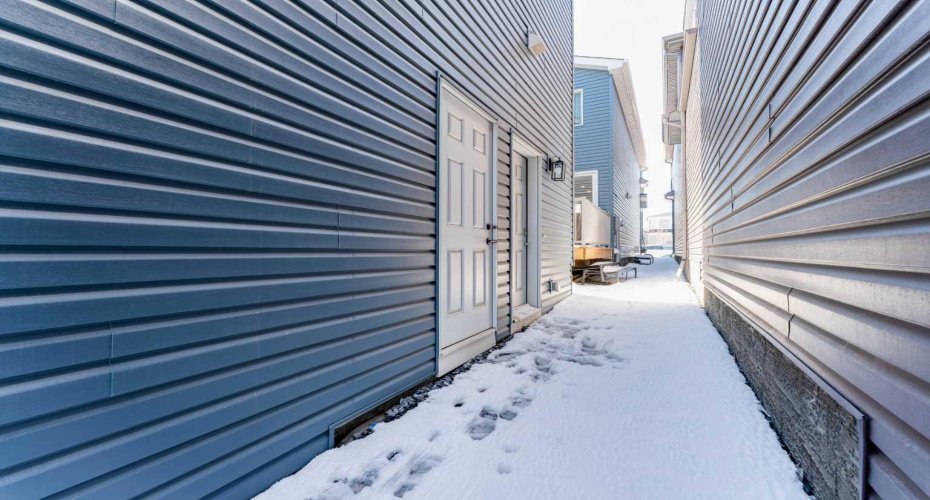 76 Lucas Boulevard, Calgary, Alberta T3P 1H9, 4 Bedrooms Bedrooms, ,4 BathroomsBathrooms,Residential,For Sale,Lucas,A2303983