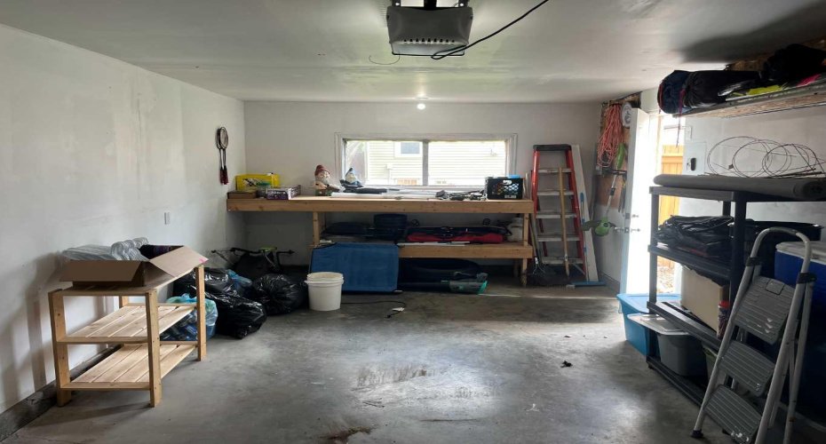 132 20 Street, Lethbridge, Alberta T1H 3M5, 2 Bedrooms Bedrooms, ,1 BathroomBathrooms,Residential,For Sale,20,A2303987