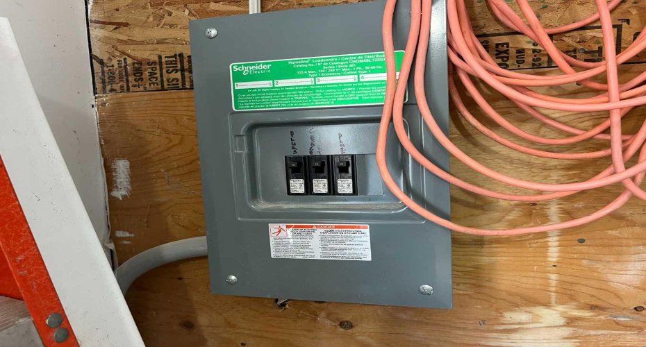 132 20 Street, Lethbridge, Alberta T1H 3M5, 2 Bedrooms Bedrooms, ,1 BathroomBathrooms,Residential,For Sale,20,A2303987