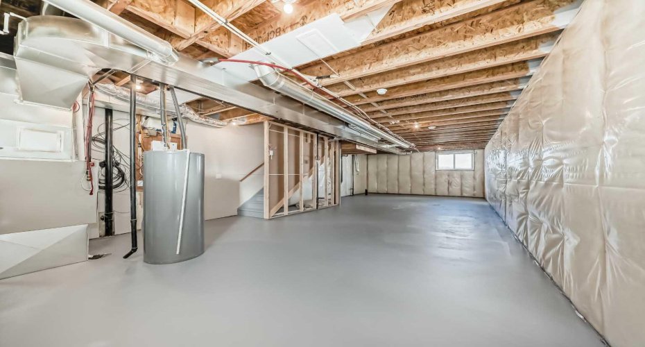 Undeveloped SUNSHINE basement