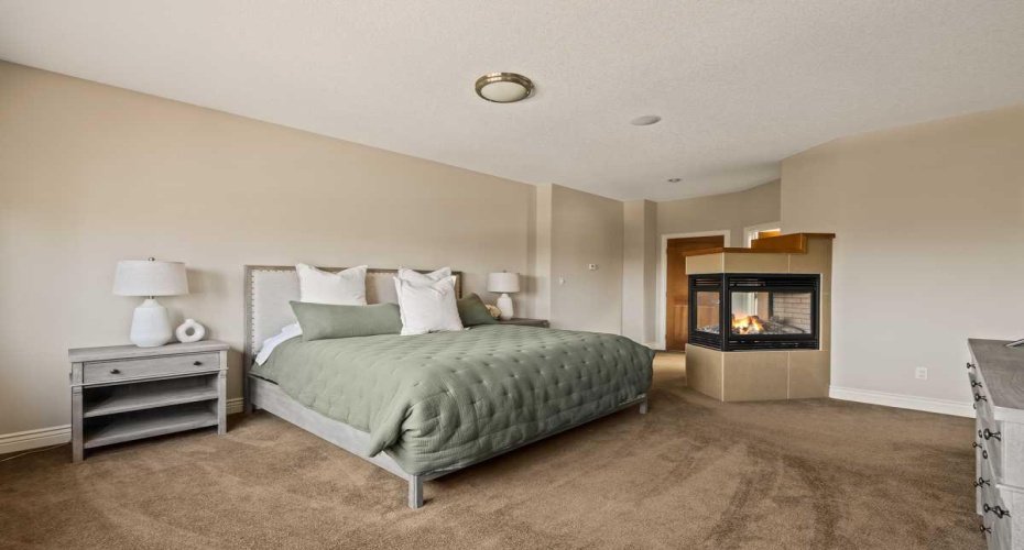 3924 15A Street, Calgary, Alberta T2T 4C7, 5 Bedrooms Bedrooms, ,5 BathroomsBathrooms,Residential,For Sale,15A,A2304036