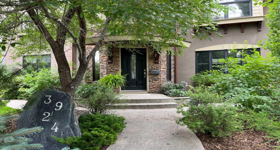 3924 15A Street, Calgary, Alberta T2T 4C7, 5 Bedrooms Bedrooms, ,5 BathroomsBathrooms,Residential,For Sale,15A,A2304036