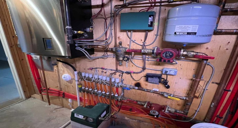 3924 15A Street, Calgary, Alberta T2T 4C7, 5 Bedrooms Bedrooms, ,5 BathroomsBathrooms,Residential,For Sale,15A,A2304036