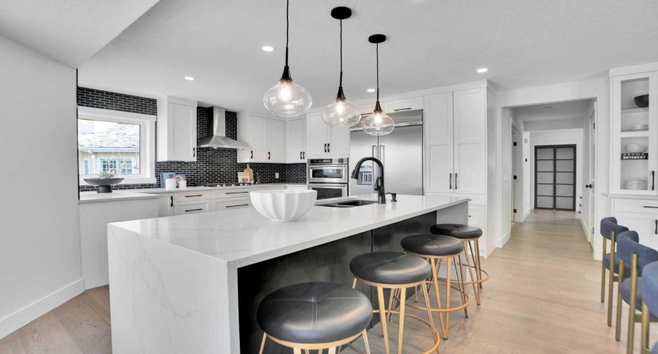 1408 Christie Knoll Green, Calgary, Alberta T3H 2R7, 5 Bedrooms Bedrooms, ,4 BathroomsBathrooms,Residential,For Sale,Christie Knoll,A2304041