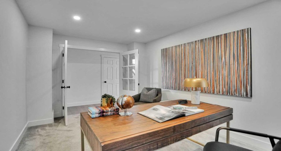 1408 Christie Knoll Green, Calgary, Alberta T3H 2R7, 5 Bedrooms Bedrooms, ,4 BathroomsBathrooms,Residential,For Sale,Christie Knoll,A2304041