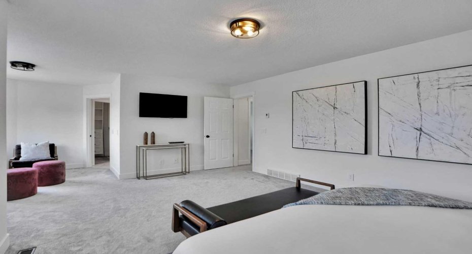 1408 Christie Knoll Green, Calgary, Alberta T3H 2R7, 5 Bedrooms Bedrooms, ,4 BathroomsBathrooms,Residential,For Sale,Christie Knoll,A2304041