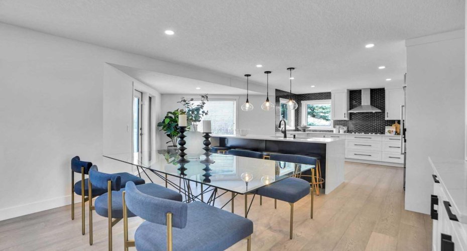 1408 Christie Knoll Green, Calgary, Alberta T3H 2R7, 5 Bedrooms Bedrooms, ,4 BathroomsBathrooms,Residential,For Sale,Christie Knoll,A2304041