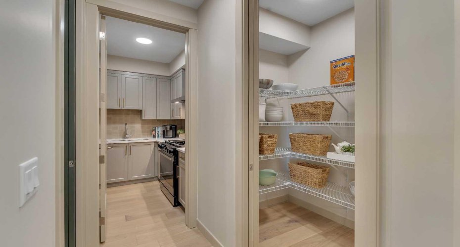 973 South Shore Terrace, Chestermere, Alberta T1X2S2, 7 Bedrooms Bedrooms, ,6 BathroomsBathrooms,Residential,For Sale,South Shore,A2304064