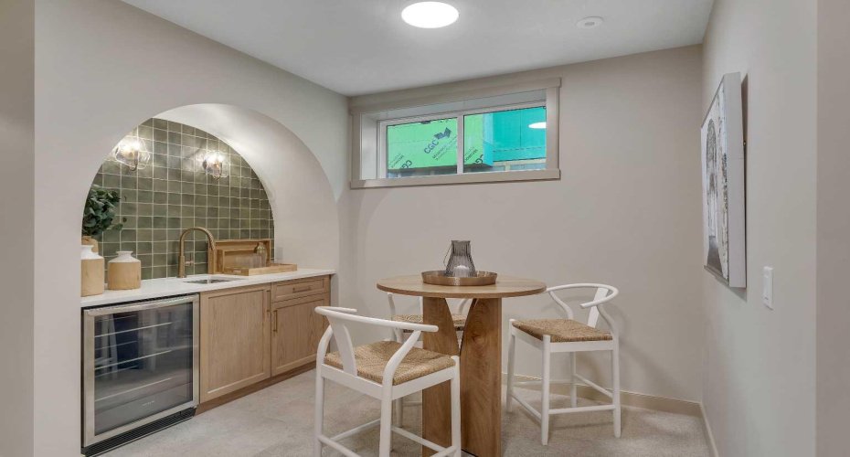 973 South Shore Terrace, Chestermere, Alberta T1X2S2, 7 Bedrooms Bedrooms, ,6 BathroomsBathrooms,Residential,For Sale,South Shore,A2304064