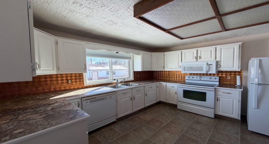 125 2 Avenue, Delia, Alberta T0J0W0, 4 Bedrooms Bedrooms, ,2 BathroomsBathrooms,Residential,For Sale,2,A2304072