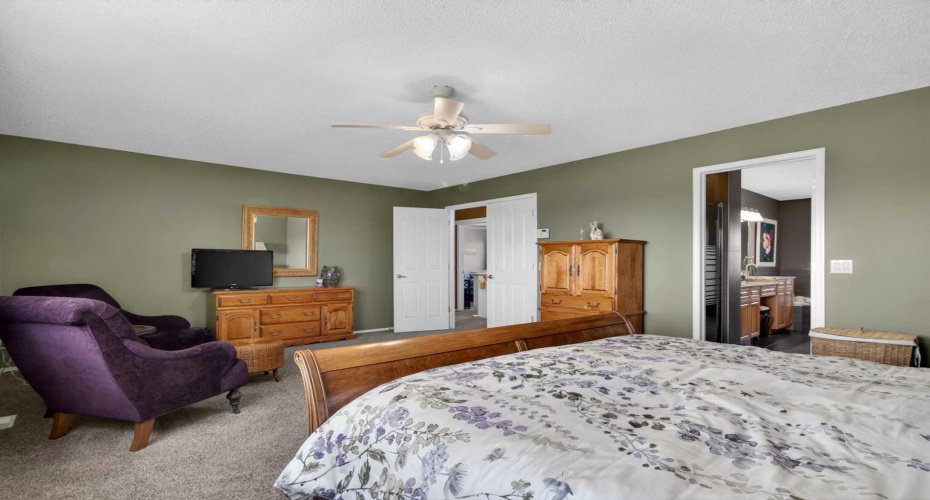 3737 Springbank Drive, Calgary, Alberta T3H 4J7, 4 Bedrooms Bedrooms, ,4 BathroomsBathrooms,Residential,For Sale,Springbank,A2304093