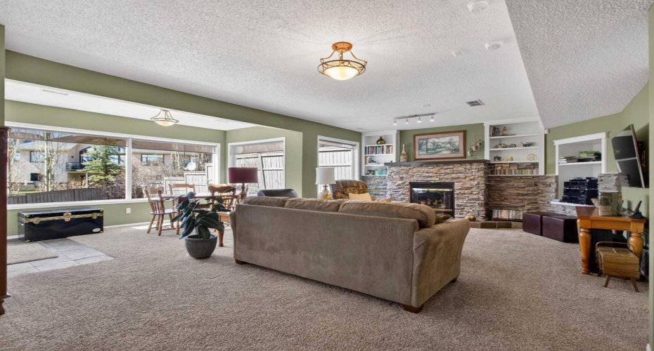 3737 Springbank Drive, Calgary, Alberta T3H 4J7, 4 Bedrooms Bedrooms, ,4 BathroomsBathrooms,Residential,For Sale,Springbank,A2304093