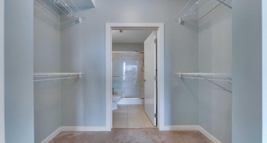 604 East Lake Boulevard, Airdrie, Alberta T4A 0G6, 2 Bedrooms Bedrooms, ,2 BathroomsBathrooms,Residential,For Sale,East Lake,A2304127