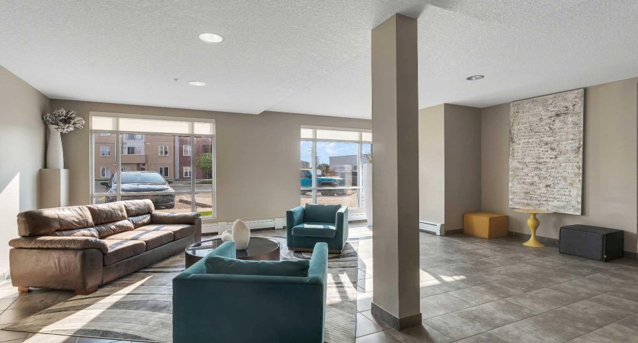 604 East Lake Boulevard, Airdrie, Alberta T4A 0G6, 2 Bedrooms Bedrooms, ,2 BathroomsBathrooms,Residential,For Sale,East Lake,A2304127