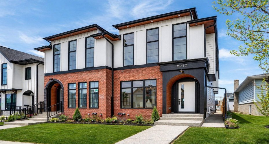 2012 35 Street, Calgary, Alberta T3E 2X6, 6 Bedrooms Bedrooms, ,6 BathroomsBathrooms,Residential,For Sale,35,A2304128