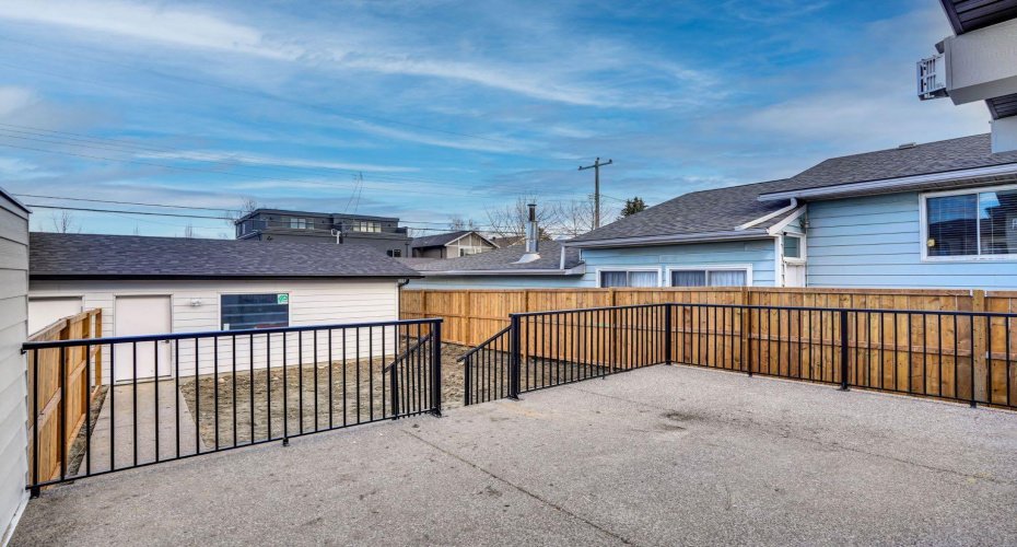 2012 35 Street, Calgary, Alberta T3E 2X6, 6 Bedrooms Bedrooms, ,6 BathroomsBathrooms,Residential,For Sale,35,A2304128