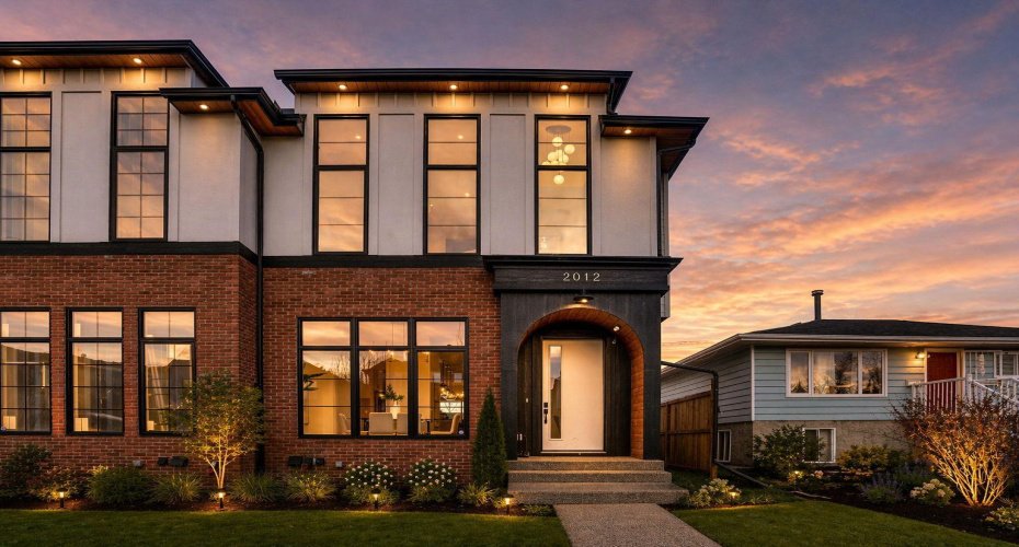 2012 35 Street, Calgary, Alberta T3E 2X6, 6 Bedrooms Bedrooms, ,6 BathroomsBathrooms,Residential,For Sale,35,A2304128