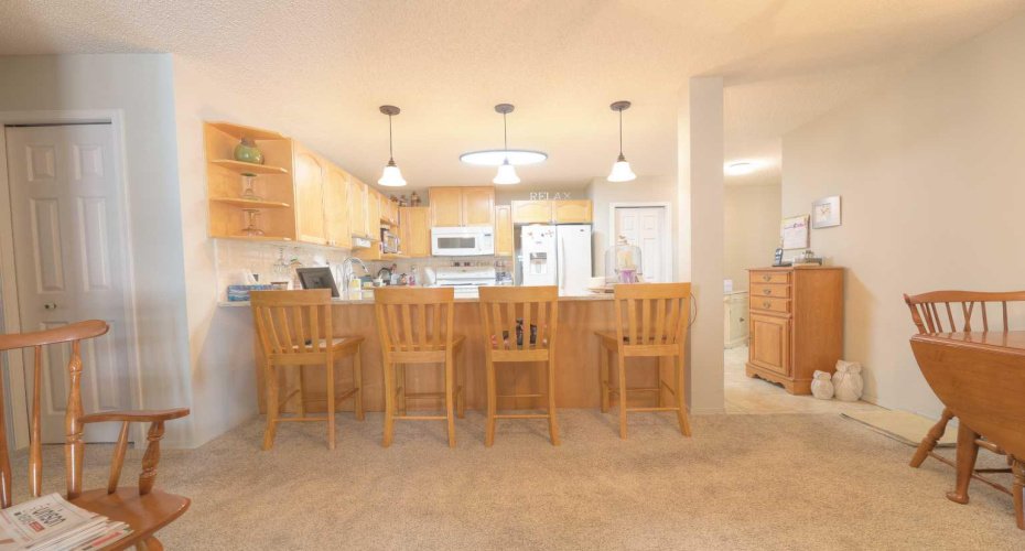 7171 Coach Hill Road, Calgary, Alberta T3H 3R7, 2 Bedrooms Bedrooms, ,2 BathroomsBathrooms,Residential,For Sale,Coach Hill,A2304135