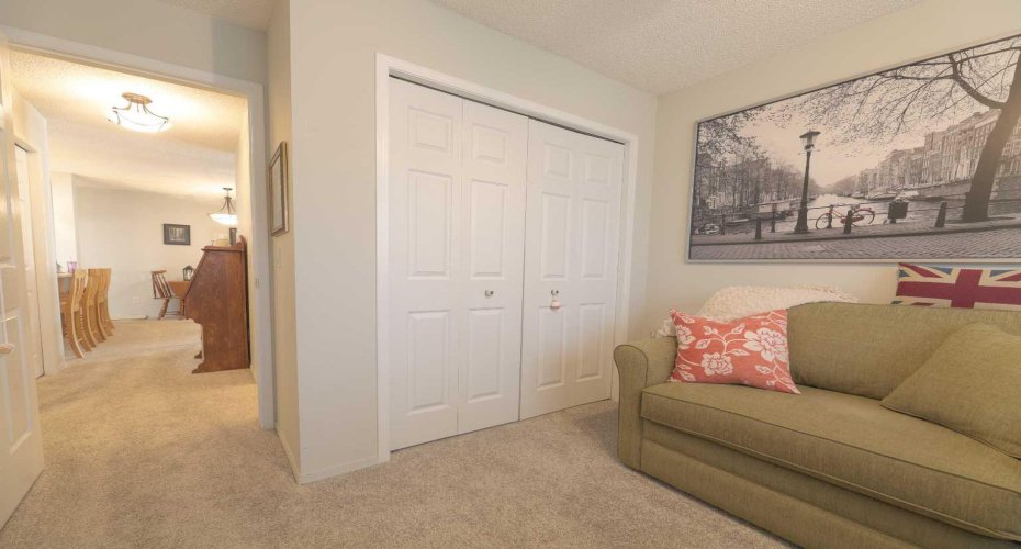 7171 Coach Hill Road, Calgary, Alberta T3H 3R7, 2 Bedrooms Bedrooms, ,2 BathroomsBathrooms,Residential,For Sale,Coach Hill,A2304135