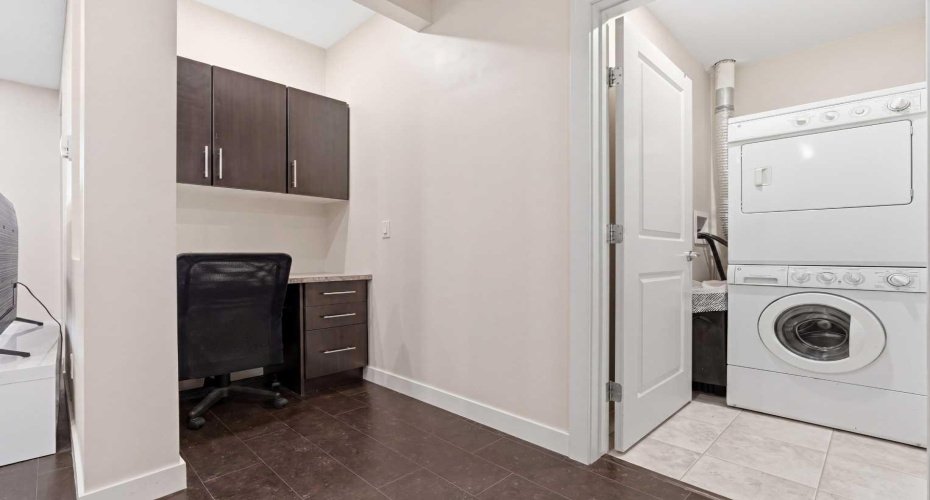 2727 28 Avenue, Calgary, Alberta T2B 0L4, 1 Bedroom Bedrooms, ,1 BathroomBathrooms,Residential,For Sale,28,A2304199