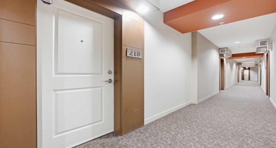 2727 28 Avenue, Calgary, Alberta T2B 0L4, 1 Bedroom Bedrooms, ,1 BathroomBathrooms,Residential,For Sale,28,A2304199