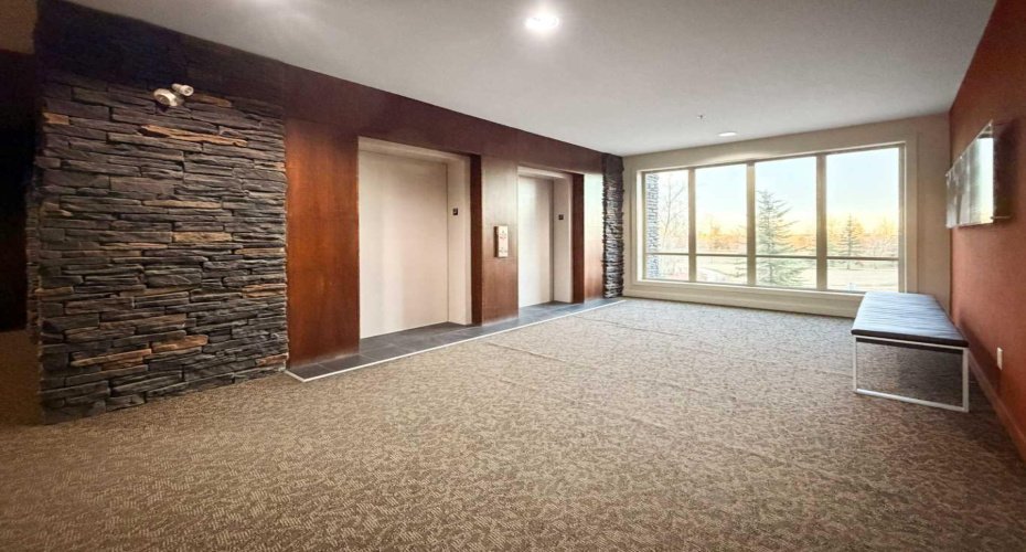 2727 28 Avenue, Calgary, Alberta T2B 0L4, 1 Bedroom Bedrooms, ,1 BathroomBathrooms,Residential,For Sale,28,A2304199