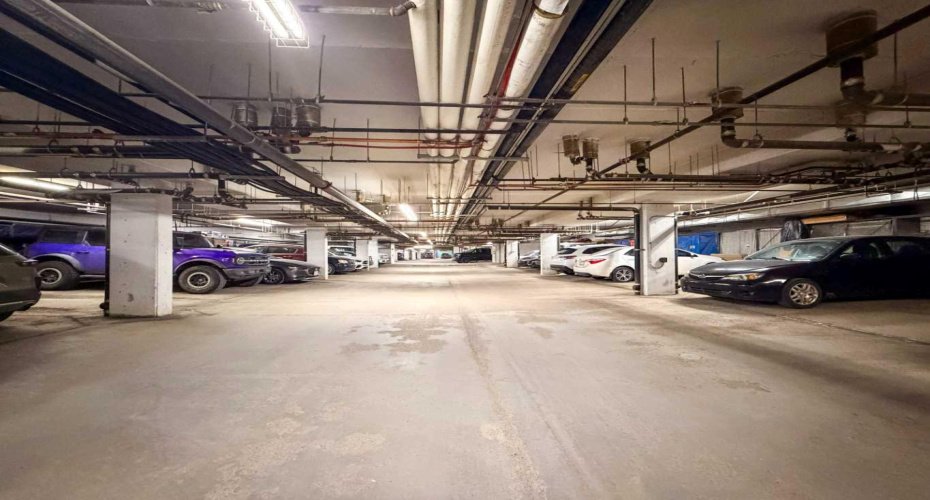 2727 28 Avenue, Calgary, Alberta T2B 0L4, 1 Bedroom Bedrooms, ,1 BathroomBathrooms,Residential,For Sale,28,A2304199