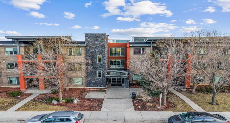 2727 28 Avenue, Calgary, Alberta T2B 0L4, 1 Bedroom Bedrooms, ,1 BathroomBathrooms,Residential,For Sale,28,A2304199