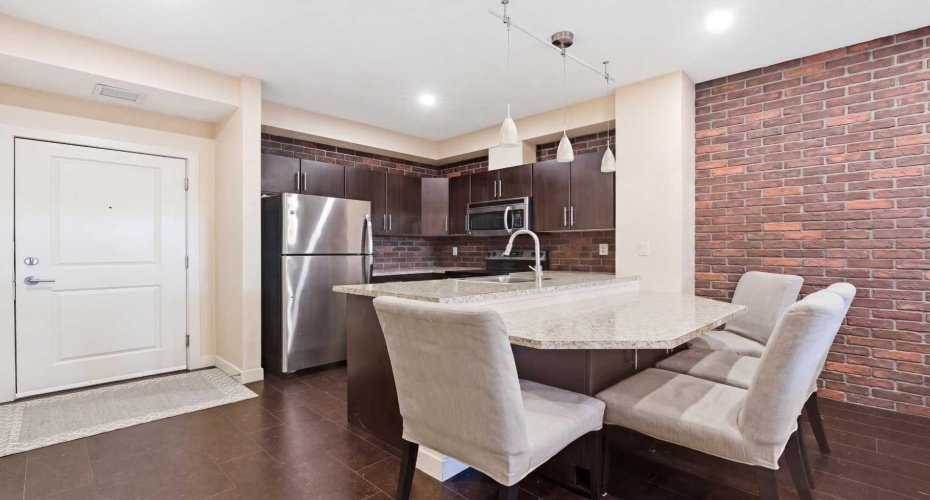 2727 28 Avenue, Calgary, Alberta T2B 0L4, 1 Bedroom Bedrooms, ,1 BathroomBathrooms,Residential,For Sale,28,A2304199