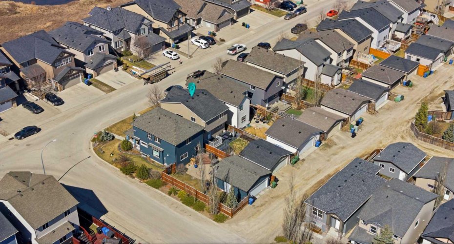 87 Sage Hill Way, Calgary, Alberta T3R 0H3, 4 Bedrooms Bedrooms, ,4 BathroomsBathrooms,Residential,For Sale,Sage Hill,A2304206