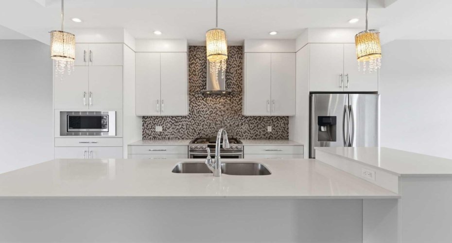 2052 46 Avenue, Calgary, Alberta T2T 2R9, 4 Bedrooms Bedrooms, ,4 BathroomsBathrooms,Residential,For Sale,46,A2304239