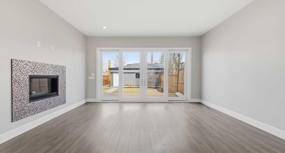 2052 46 Avenue, Calgary, Alberta T2T 2R9, 4 Bedrooms Bedrooms, ,4 BathroomsBathrooms,Residential,For Sale,46,A2304239