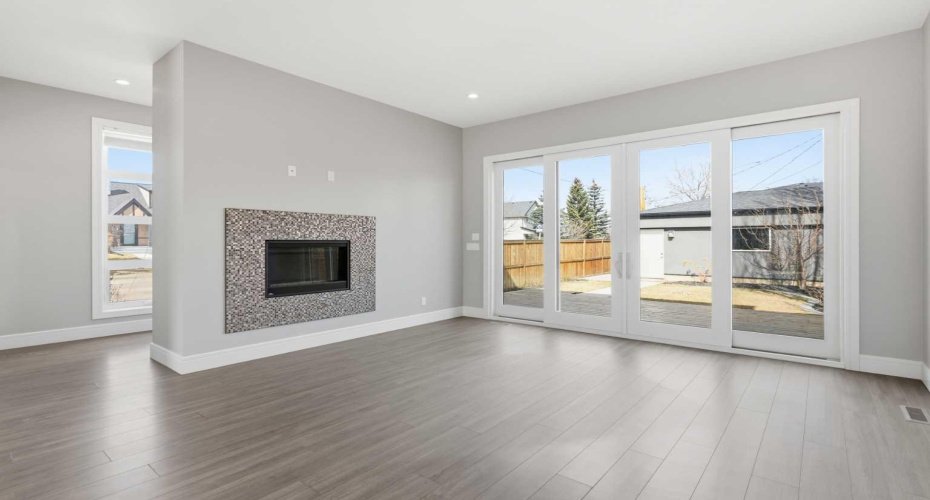 2052 46 Avenue, Calgary, Alberta T2T 2R9, 4 Bedrooms Bedrooms, ,4 BathroomsBathrooms,Residential,For Sale,46,A2304239