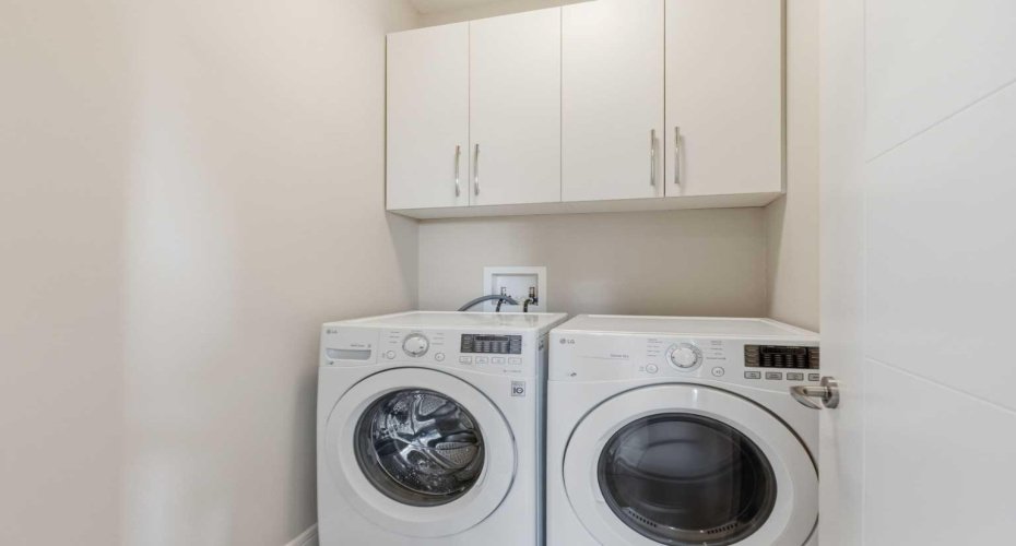 2052 46 Avenue, Calgary, Alberta T2T 2R9, 4 Bedrooms Bedrooms, ,4 BathroomsBathrooms,Residential,For Sale,46,A2304239