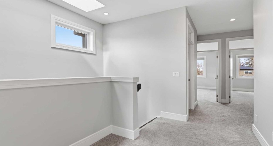 2052 46 Avenue, Calgary, Alberta T2T 2R9, 4 Bedrooms Bedrooms, ,4 BathroomsBathrooms,Residential,For Sale,46,A2304239