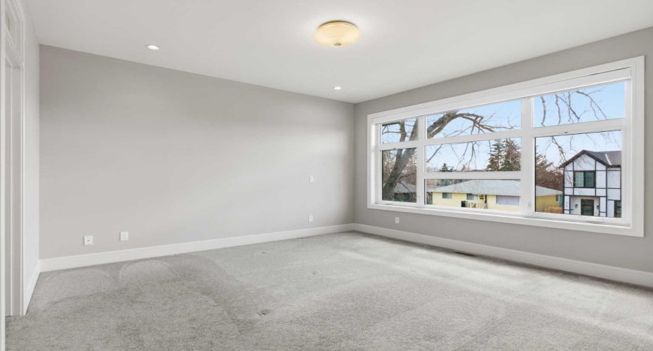 2052 46 Avenue, Calgary, Alberta T2T 2R9, 4 Bedrooms Bedrooms, ,4 BathroomsBathrooms,Residential,For Sale,46,A2304239