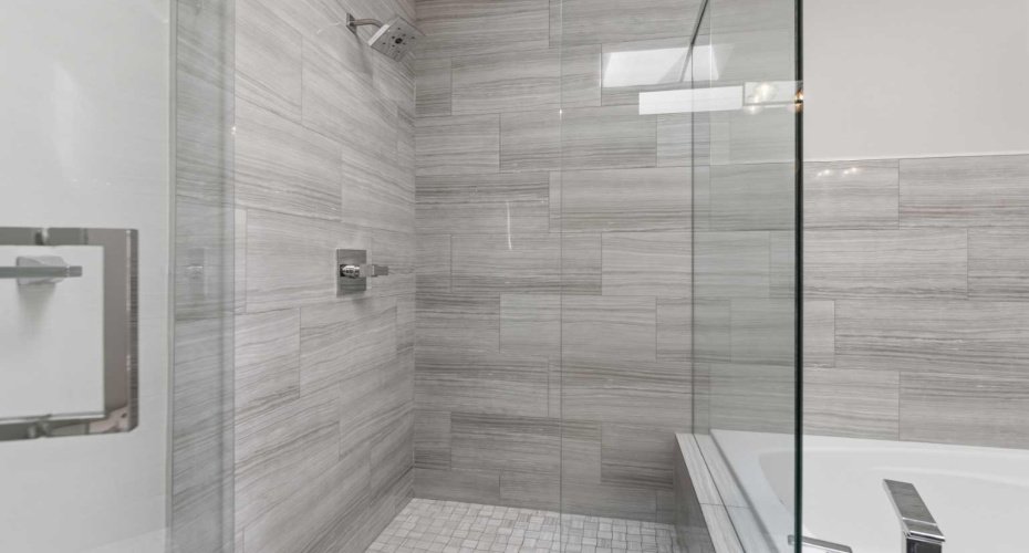 2052 46 Avenue, Calgary, Alberta T2T 2R9, 4 Bedrooms Bedrooms, ,4 BathroomsBathrooms,Residential,For Sale,46,A2304239