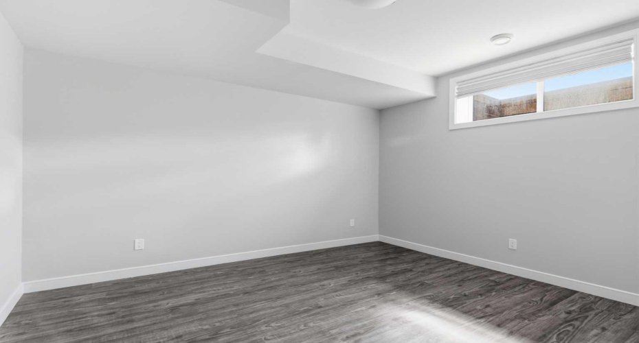 2052 46 Avenue, Calgary, Alberta T2T 2R9, 4 Bedrooms Bedrooms, ,4 BathroomsBathrooms,Residential,For Sale,46,A2304239