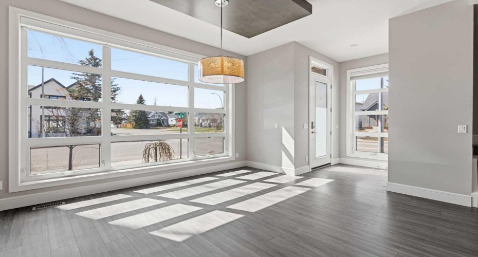 2052 46 Avenue, Calgary, Alberta T2T 2R9, 4 Bedrooms Bedrooms, ,4 BathroomsBathrooms,Residential,For Sale,46,A2304239