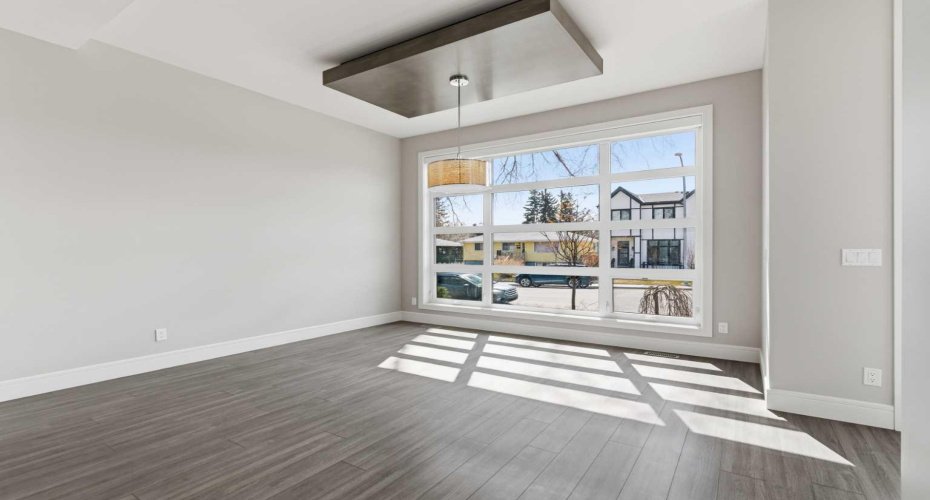 2052 46 Avenue, Calgary, Alberta T2T 2R9, 4 Bedrooms Bedrooms, ,4 BathroomsBathrooms,Residential,For Sale,46,A2304239