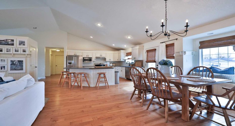 234 1A Street, Magrath, Alberta T0K 1J0, 5 Bedrooms Bedrooms, ,3 BathroomsBathrooms,Residential,For Sale,1A,A2304242