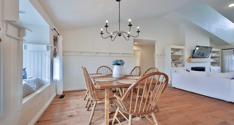 234 1A Street, Magrath, Alberta T0K 1J0, 5 Bedrooms Bedrooms, ,3 BathroomsBathrooms,Residential,For Sale,1A,A2304242